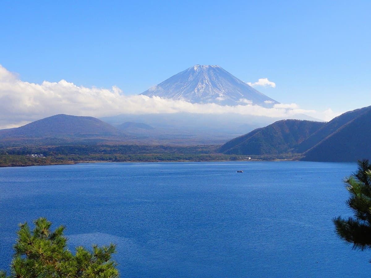 富士山は、どうやって「見る山」になったのか