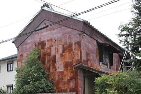 足袋蔵の残る裏通り